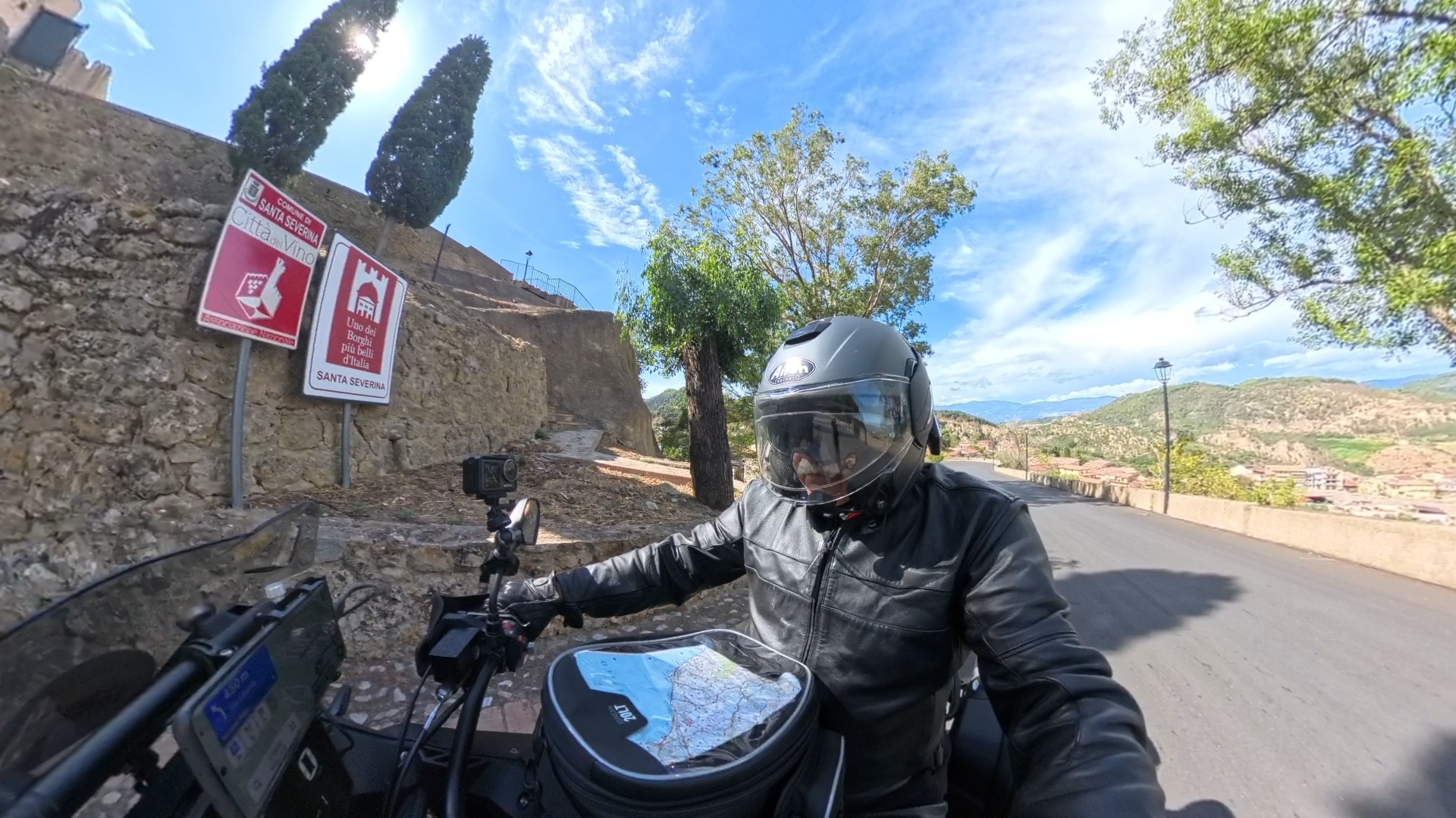 Tra curve, storia e sapori tra i Borghi più Belli d’Italia della nostra Calabria!